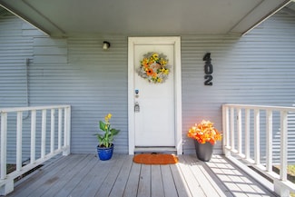 402 W Camp St, Brazoria, TX 77422