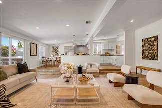 17941 Emelita St, Encino, CA 91316