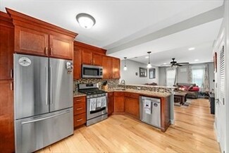 35 Wenlock Rd Unit 35, Dorchester, MA 02122