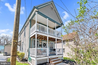 121 11th Ave, Pitman, NJ 08071
