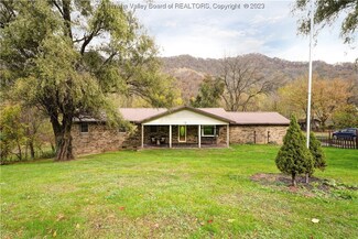 293 Deepwater Station Rd, Deep Water, WV 25057
