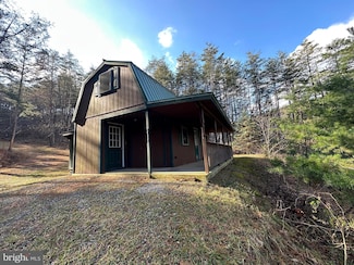 4475 Graces Cabin Rd, Springfield, WV 26763