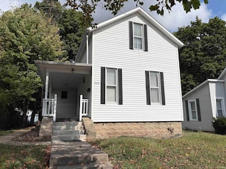 558 E 2nd St, Peru, IN 46970