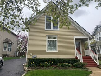 414 E Illinois St, Wheaton, IL 60187