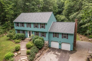 33 Marty Dr, Merrimack, NH 03054