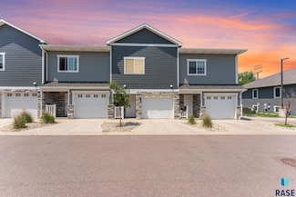 872 S Sycamore Ave Unit 3, Sioux Falls, SD 57110