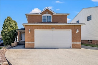 1407 Bellview St, Wickliffe, OH 44092