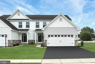 80 Long Bend Dr, Carlisle, PA 17015