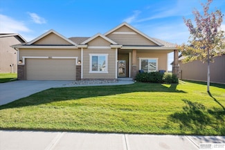 18117 Camden Ave, Omaha, NE 68022