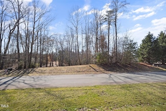 2615 Mableton Dr, Burlington, NC 27217