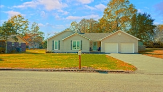 141 Meadowwood Dr, Mc Kenzie, TN 38201