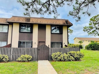 2148 Sherwood Forest Blvd Unit 20, West Palm Beach, FL 33415