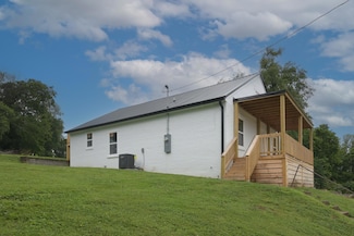 34 White Ave, Mount Sterling, KY 40353