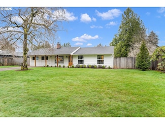 5881 Fernbrook Cir, Lake Oswego, OR 97035