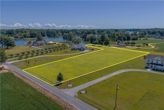 0 Sculling Oar Ln, Kilmarnock, VA 22482