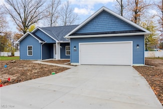 40101 Ryan Ct, Elyria, OH 44035