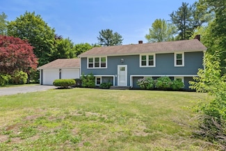 65 Plain St, Pembroke, MA 02359