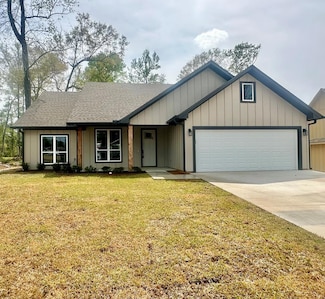 210 Sybil Dr, Lufkin, TX 75901