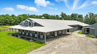 14743 Leesburg Rd, Fort Wayne, IN 46818