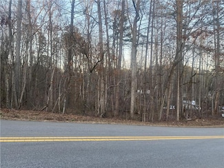 5281 N Forest Blvd, Gainesville, GA 30506