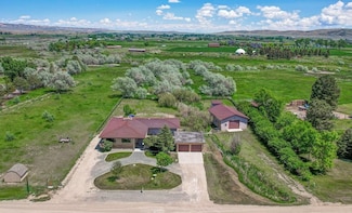 26 Equine Dr, Cody, WY 82414