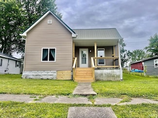 120 W Warren St, Mitchell, IN 47446
