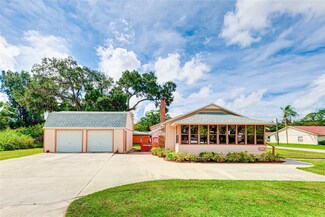 1712 51st Ave E, Bradenton, FL 34203