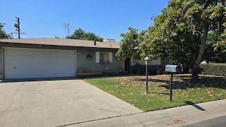 1705 W Dorothea Ave, Visalia, CA 93277