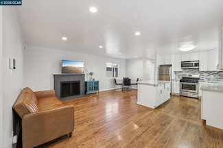 2110 Hellings Ave, Richmond, CA 94801