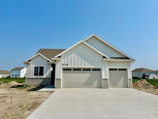 3008 NW Beechwood Ct, Ankeny, IA 50023