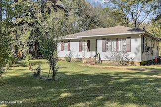 14227 Ballentine Rd, Sardis, MS 38666