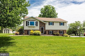 121 Buchland Rd, Ephrata, PA 17522