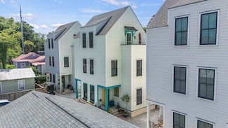 3 1/2 Maranda Holmes St, Charleston, SC 29403