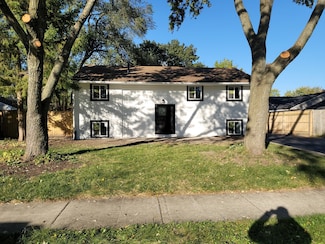 133 Kingston Rd, Bolingbrook, IL 60440