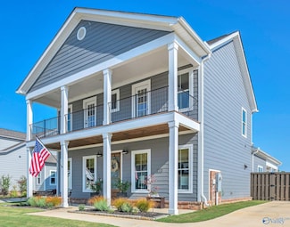 6219 Pembrook Pond Place SE, Owens Cross Roads, AL 35763