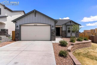 2513 Pony Club Ln, Colorado Springs, CO 80922