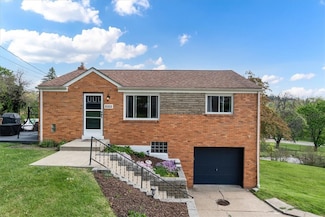 3381 Wallace Dr, Pittsburgh, PA 15227