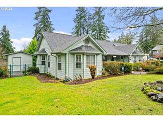 620 S 68th Place, Springfield, OR 97478