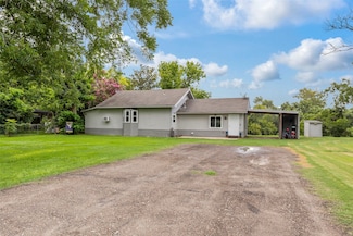 703 Pecan Valley Rd, Wharton, TX 77488