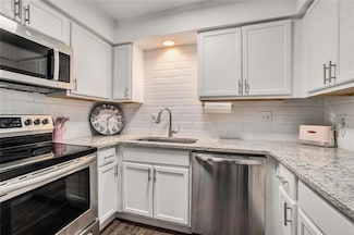 94 Rosaire Place NW, Atlanta, GA 30327