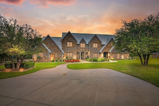 8970 Burnett Rd, Justin, TX 76247