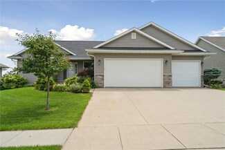 6327 Deer Stone Dr SW, Cedar Rapids, IA 52404
