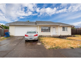 5360 B St, Springfield, OR 97478