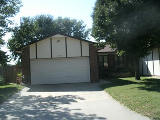 1405 N Smith Cir, Wichita, KS 67212
