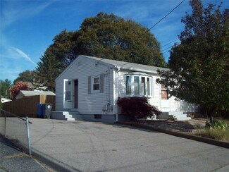 83 America St, Cranston, RI 02920