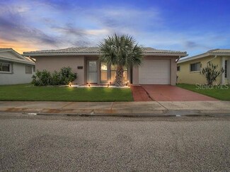 5390 Magnolia Trail N, Pinellas Park, FL 33782