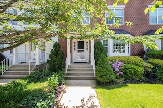 7 Lorien Place, Melville, NY 11747
