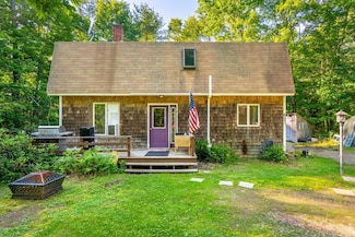 5 Mecca Ln, Washington, ME 04574