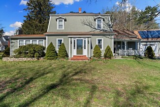 189 Leonard St, Acushnet, MA 02743