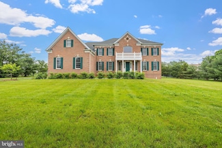 17 Grant Dr, Cream Ridge, NJ 08514